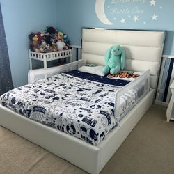 Bed, Dresser And Night Stand. 