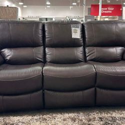 OM• $38 Initial • Brand New Lswrth Reclining Sofa And Loveseat 