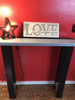Entryway console