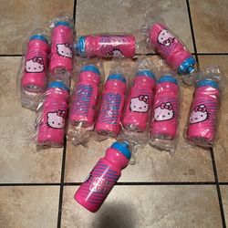 Hello Kitty 2016 Neon Tween 17oz Sport Water Bottle Sipper 11pcs Party Favor NEW