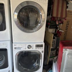 Lg Stackable Washer And Gas Dryer 
