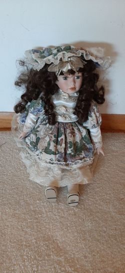 Vintage Porcelain Doll-Melissa Collection 2000