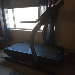 Treadmill - NordicTrack X71i Incine Trainer