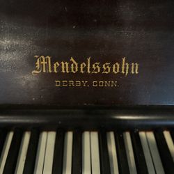 Mendelsson Upright Piano