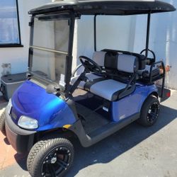 2018 E-Z-GO RXV Freedom 2+2 FACTORY 4-Passenger Non-Lifted 48-Volt Golf Cart