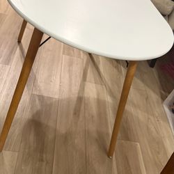 White Oval Table – Mid Century Style – Wood Legs