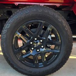 Chevy Silverado Wheels And Tires 275/60R20 $1650 Firm 