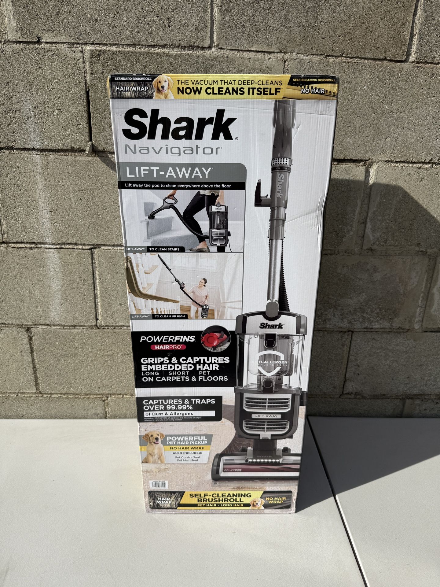 Shark Navigator Lift Away Hair Pro Vacuum 