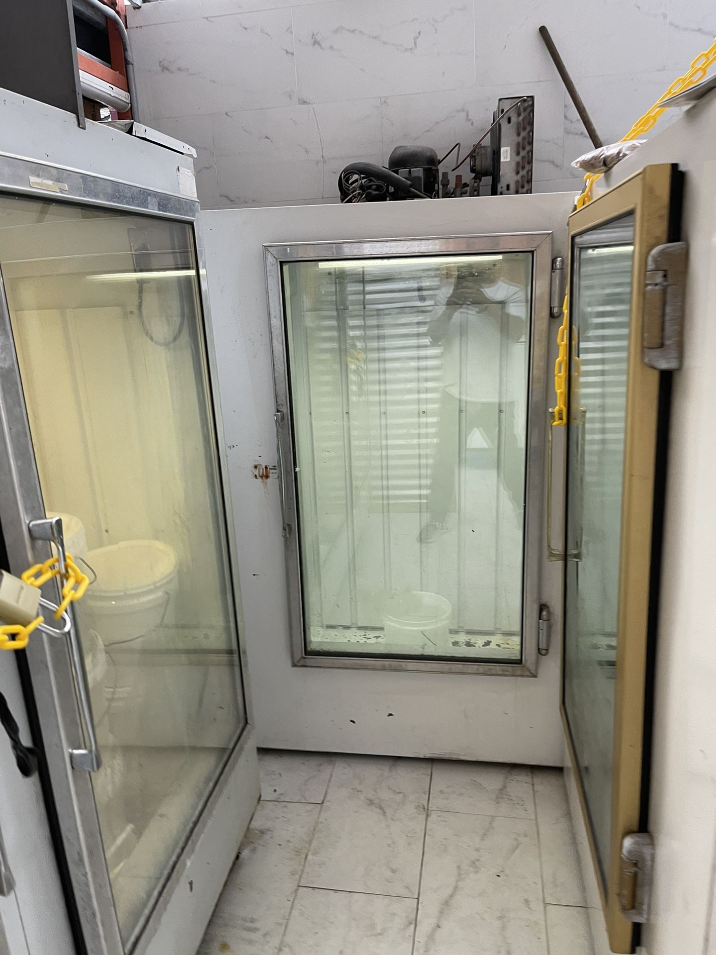 Freezer Ice Merchandisers