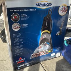 BISSELL NEW VACUUM