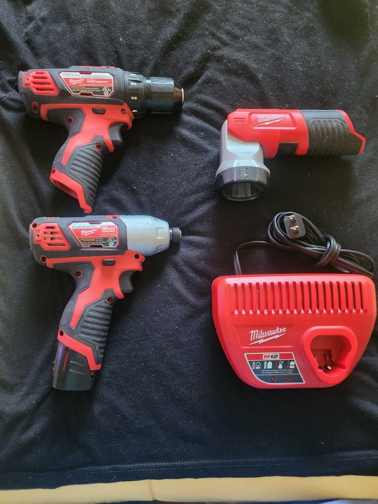 Milwaukee M12 TOOLS