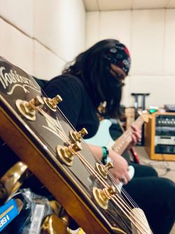 Guitar & Cleanup