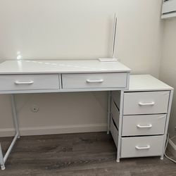 55" Reversible Writing / Study Computer Desk with Drawers – Great Condition (Wayfair)