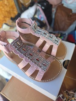Girls shoes