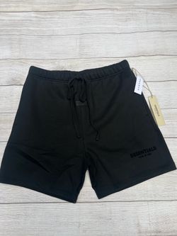 Black essentials shorts