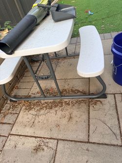 Toddler picnic table