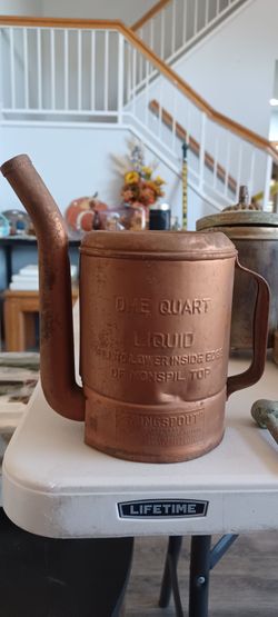 Swingspout one quart oil can