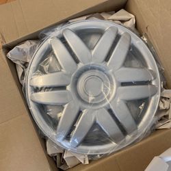 New Hubcaps For 2000-2001 Toyota Camry Set Of 4 