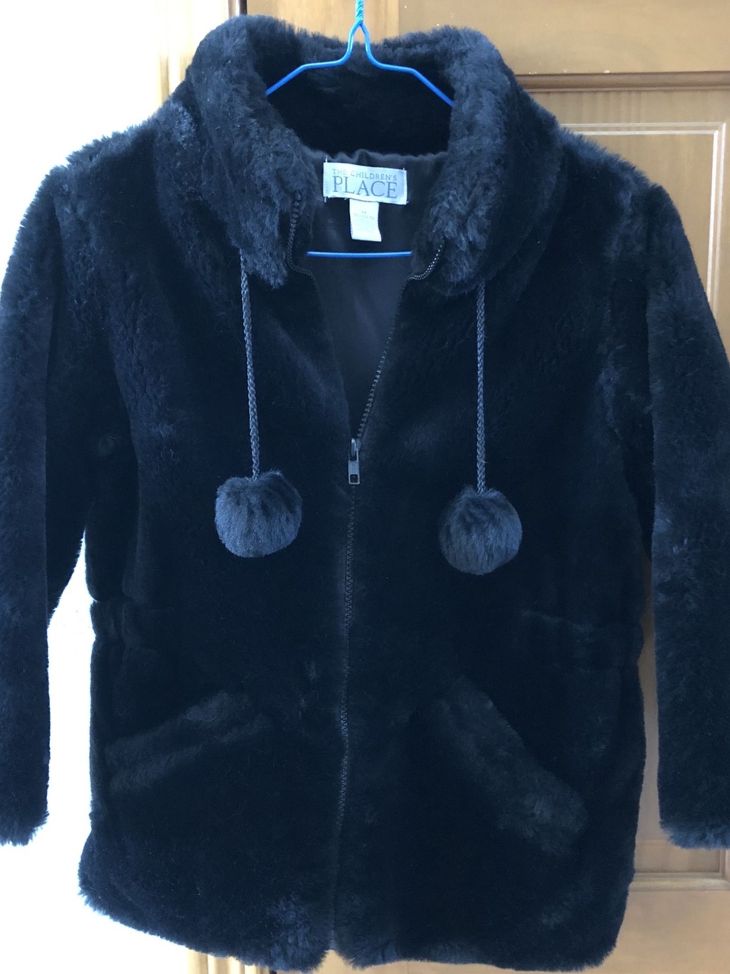 The Children’s Place Girls Black Fur Coat - Sz M (6