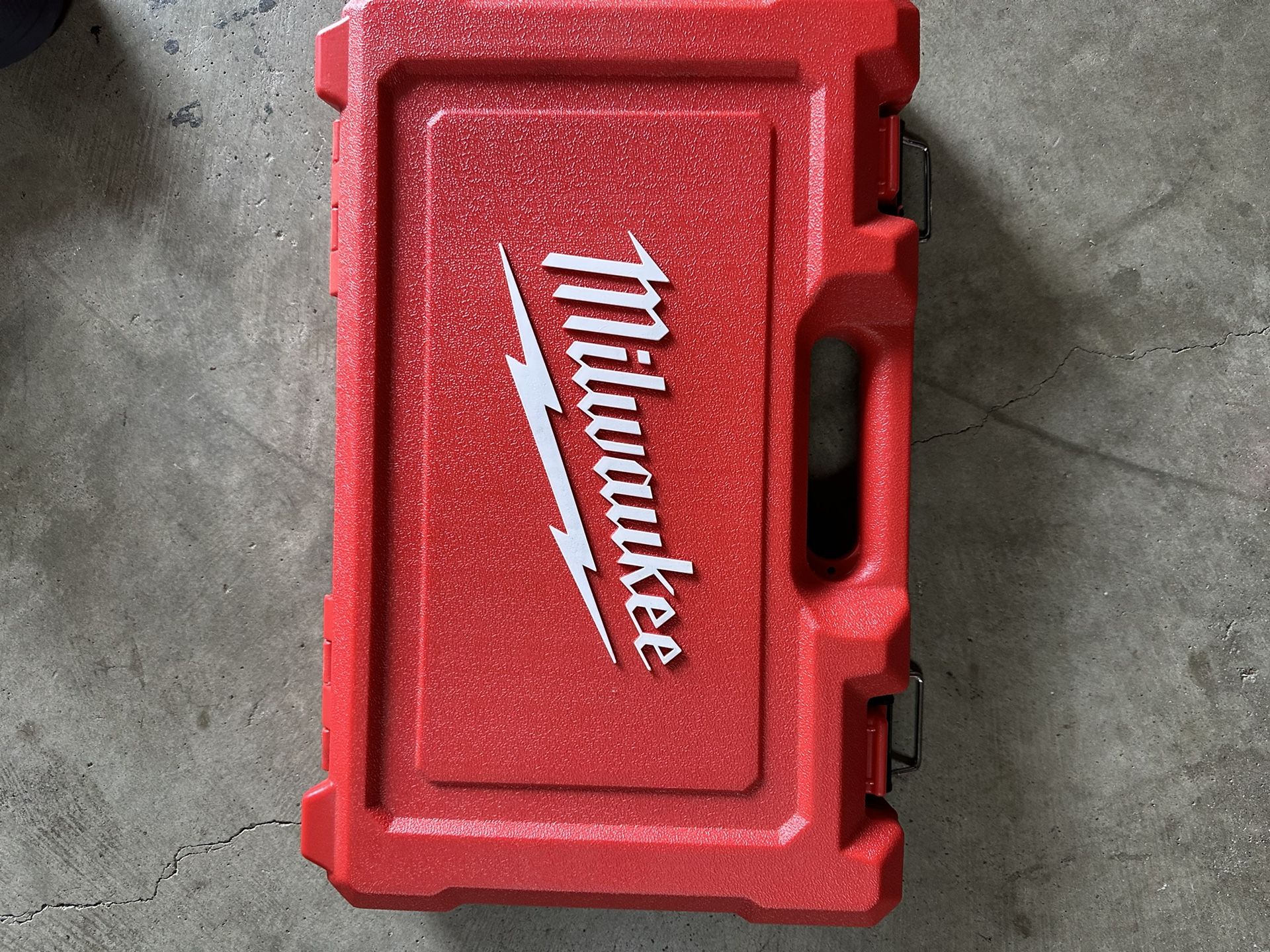 Milwaukee 3/8 Impact Socket Case $10 49-66-7009