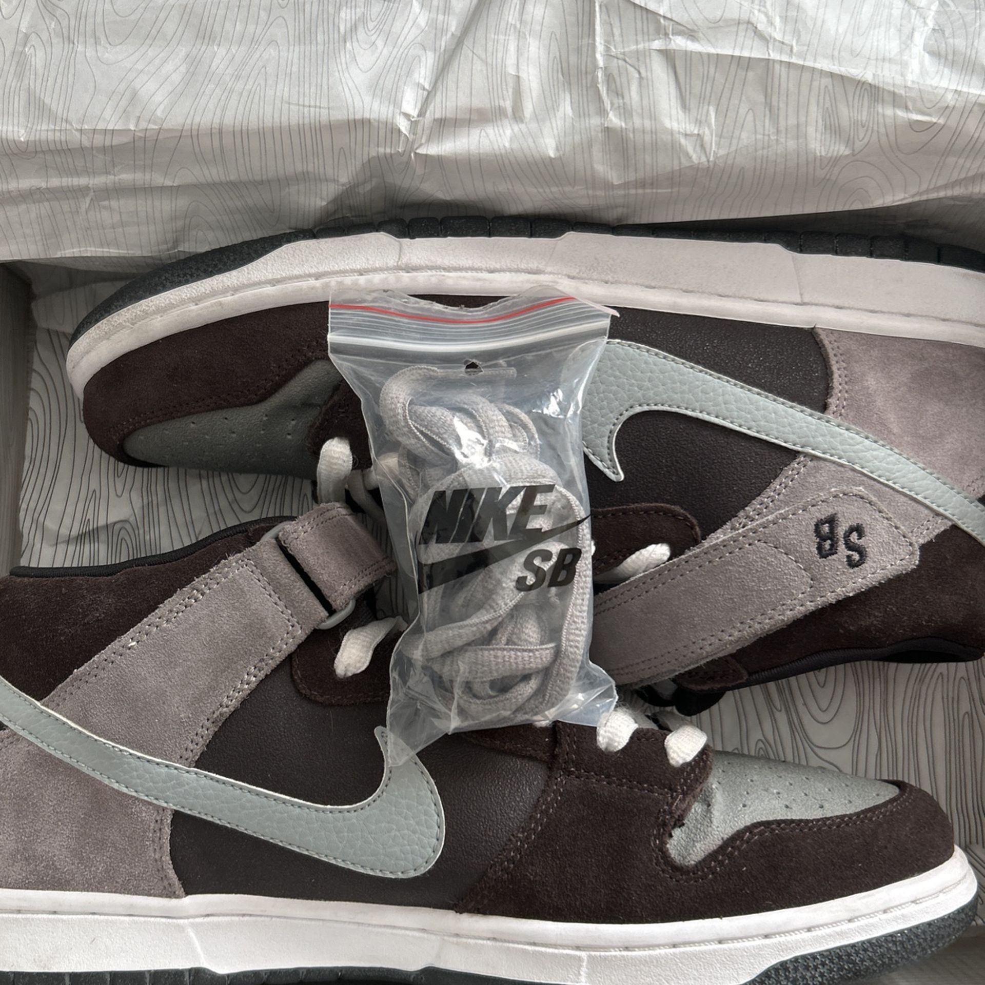 Nike SB Dunk Mid Cappuccino Silver (ACCEPTING OFFERS)