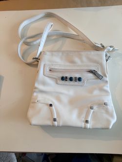 White Crossbody Purse – $8