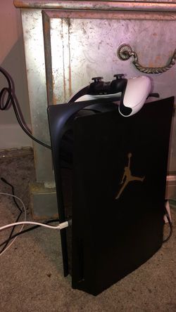 Black ps5 disc version