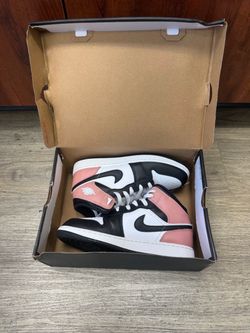 Nike air Jordan one mid se 6.5y