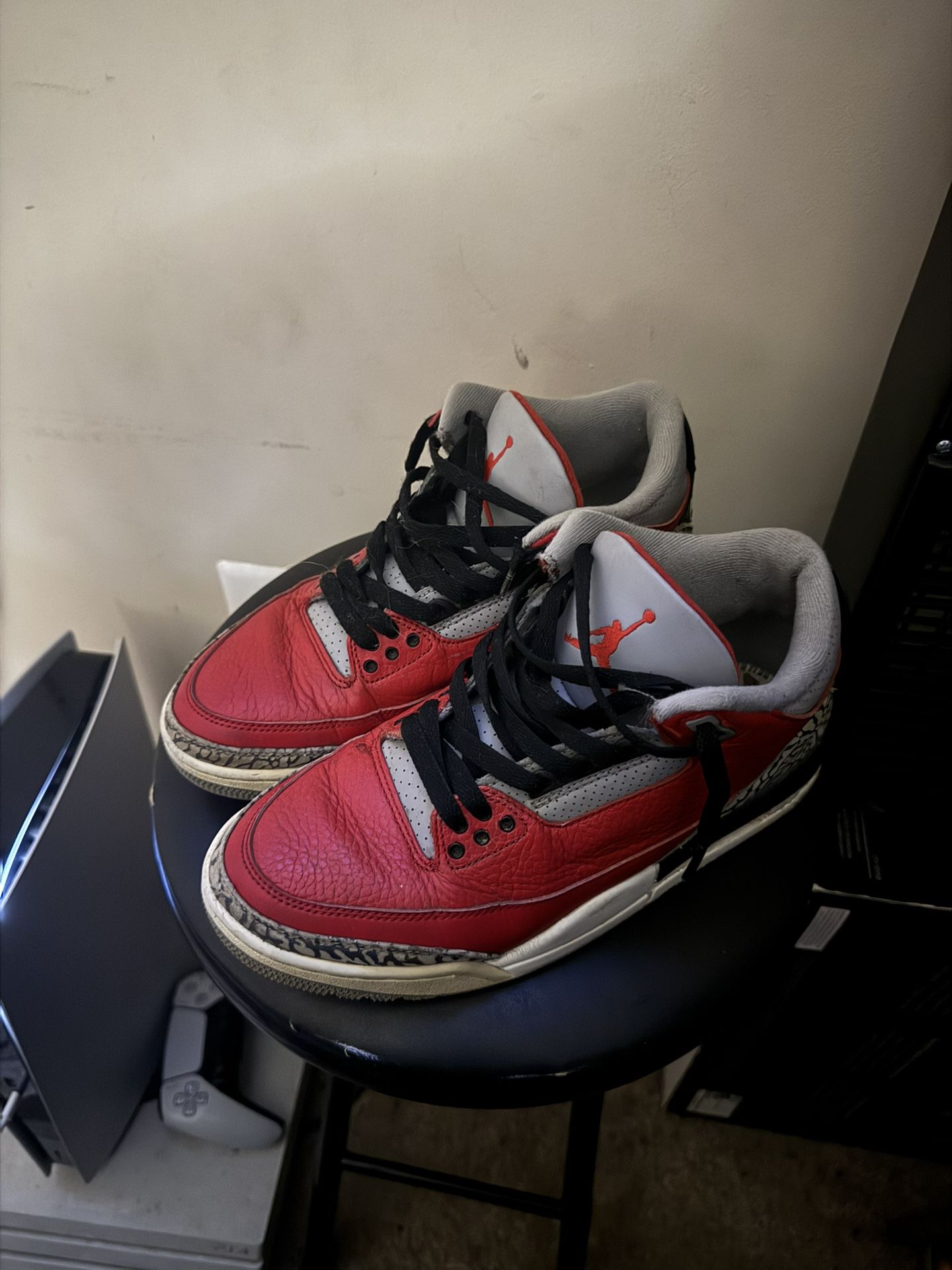 Jordan 3 Retro SE Unite