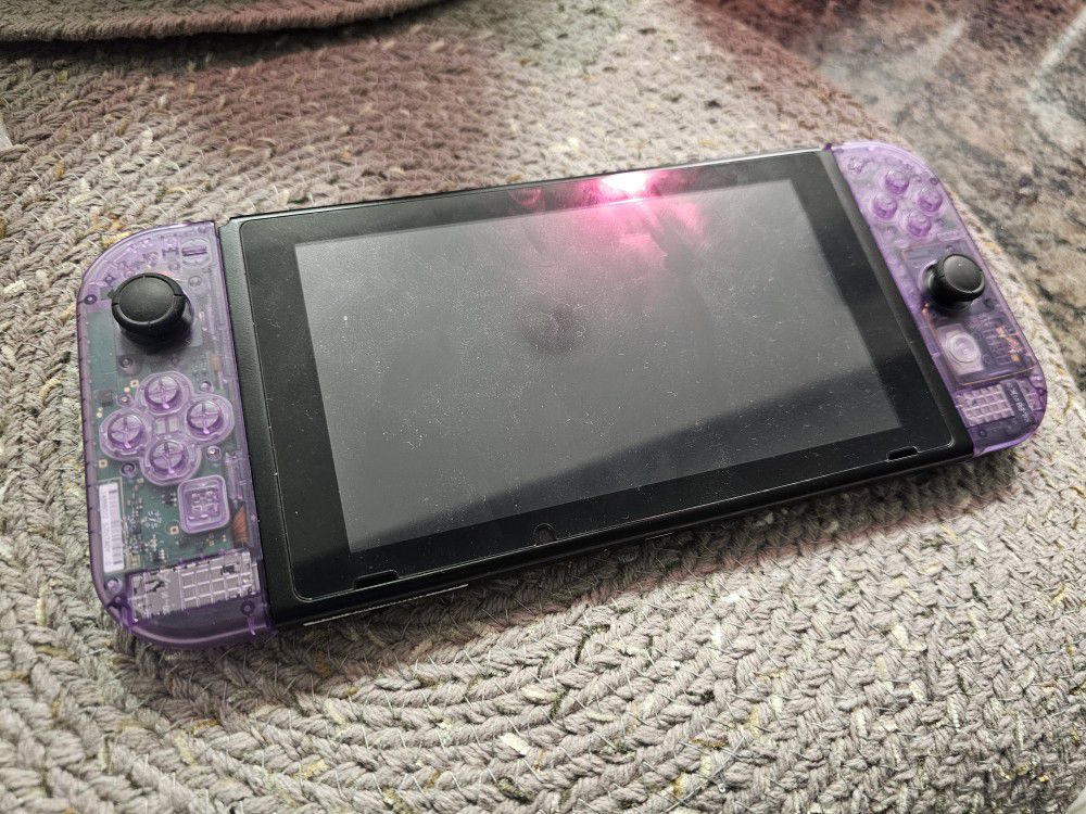 Nintendo Switch Atomic Purple 