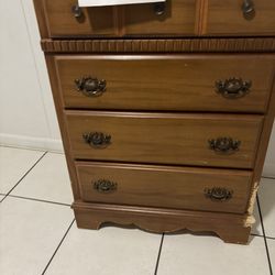 Dresser Chest