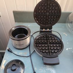 Rice maker and waffle maker