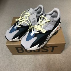 Adidias Yeezy Boost 700 Wave Runner Size 7.5