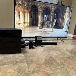 65” Smart TV SAMSUNG with Surround Sound System