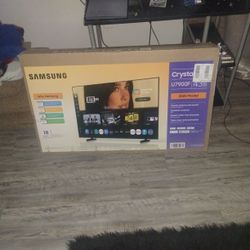 43' Samsung Smart Tv Brand New
