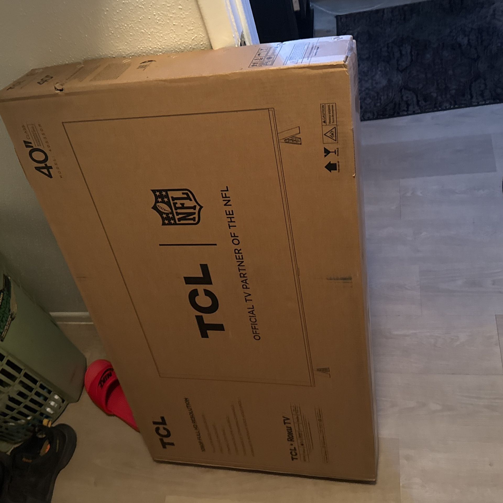 Unopened 40’ TCL Roku TV