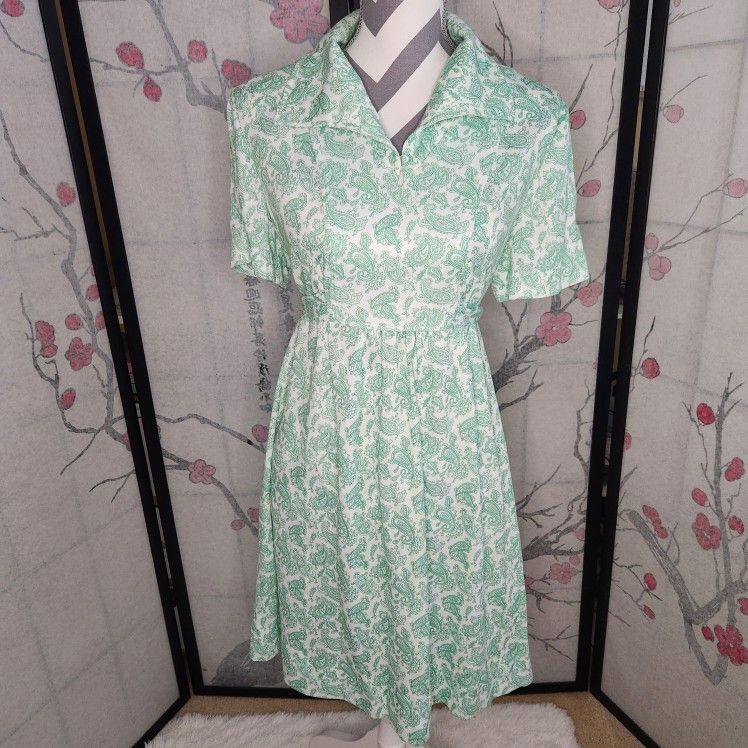 Vintage Short Sleeve Green Floral Paisley Print Dress