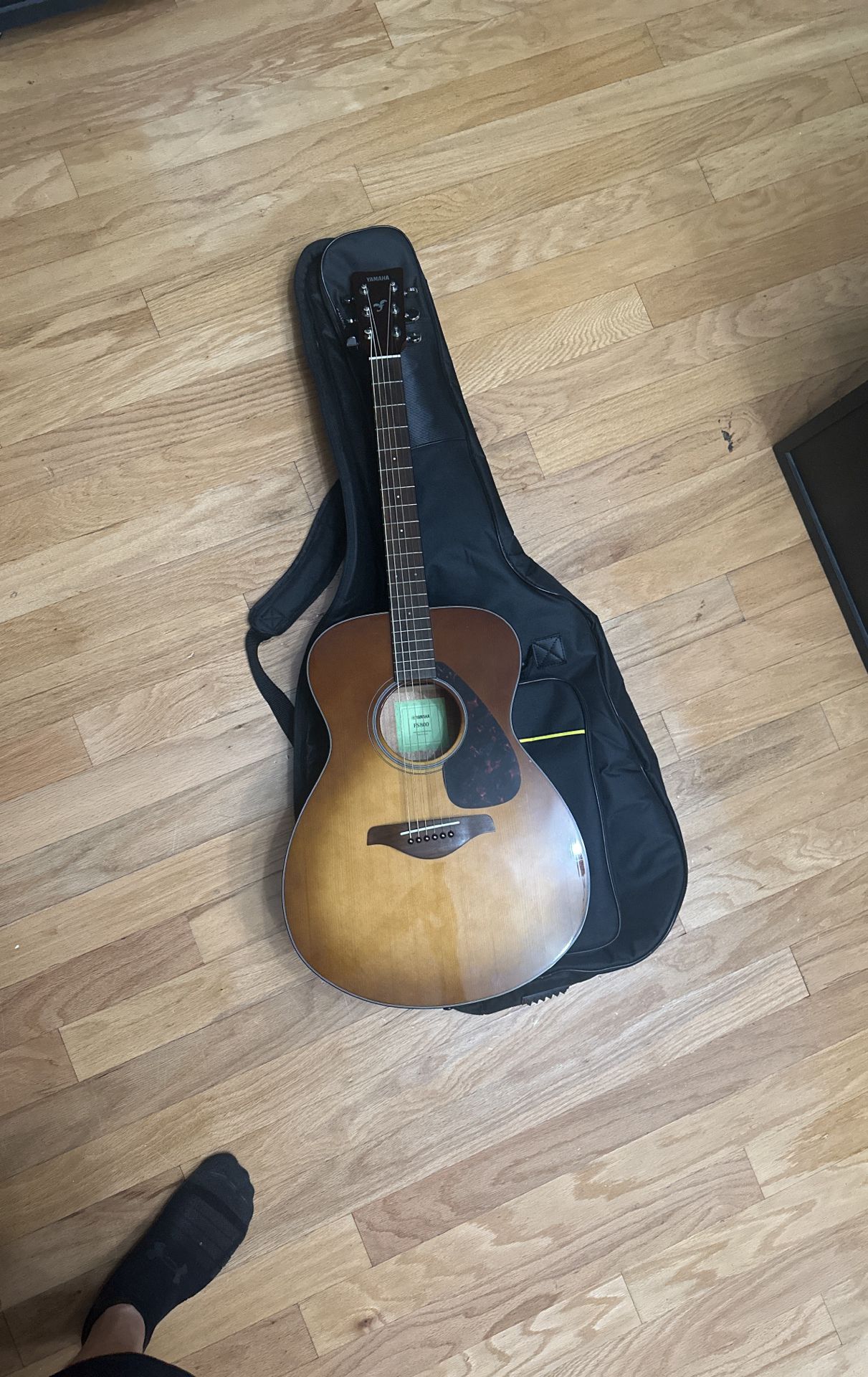 Yamaha Acoustic Guitar FS800 