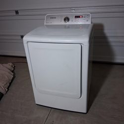 Samsung  Gas Dryer  Excellent Working Condition