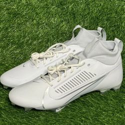 Brand New Nike Vapor Edge Pro 360 2 White Football Cleats
Men Sizes available 10, 13, 15