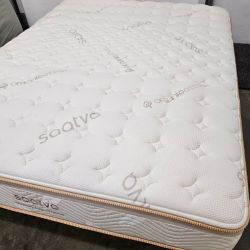 SALE!  Saatva Memory Foam Hybrid Queen Mattress - Delivery Available