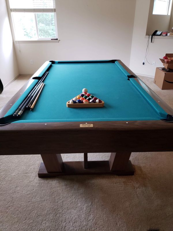 Brunswick Windsor VIP 8ft. Pool Table for Sale in Kent, WA OfferUp