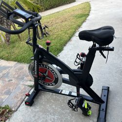 Schwinn IC3 Exercise Bike