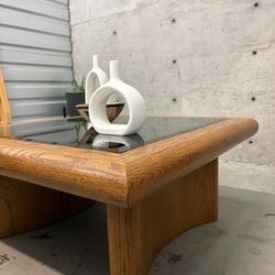 LARGE OAK POMO COFFEE TABLE WITH MIRRORED GLASS (DELIVERY AVAILABLE) 