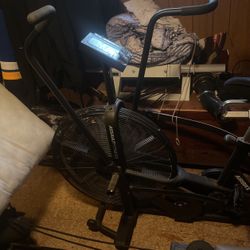 Air Assault bike 