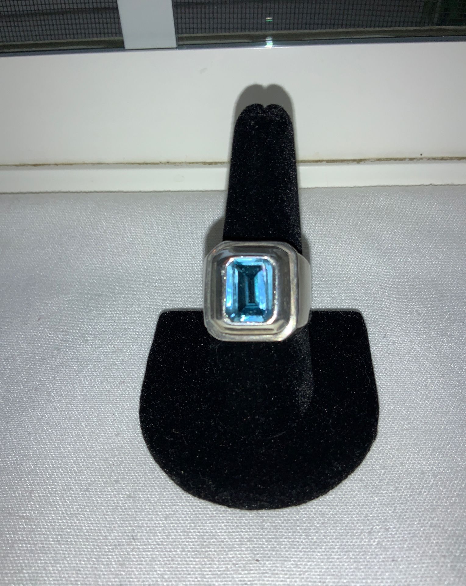 Vintage STERLING SILVER “ Men’s AQUAMARINE & SILVER Ring - Size 9 1/4”