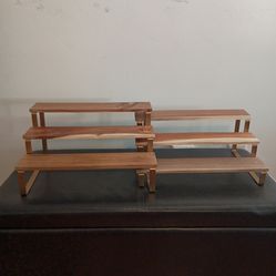 Extendable wooden spice rack