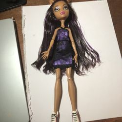 Clawdeen Wolf monster high doll