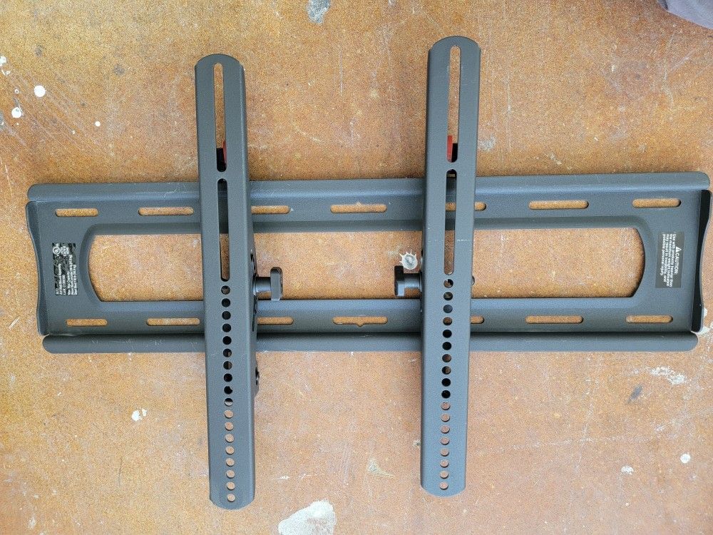 Cafe Closing - Flat TV Wall Mount