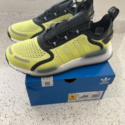 Adidas NMD V3 Size 9
